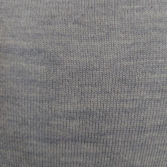 🔴3/$20 Gap Extra Fine Merino Wool Gray Cardigan - FLAW Size M - Picture 12 of 13